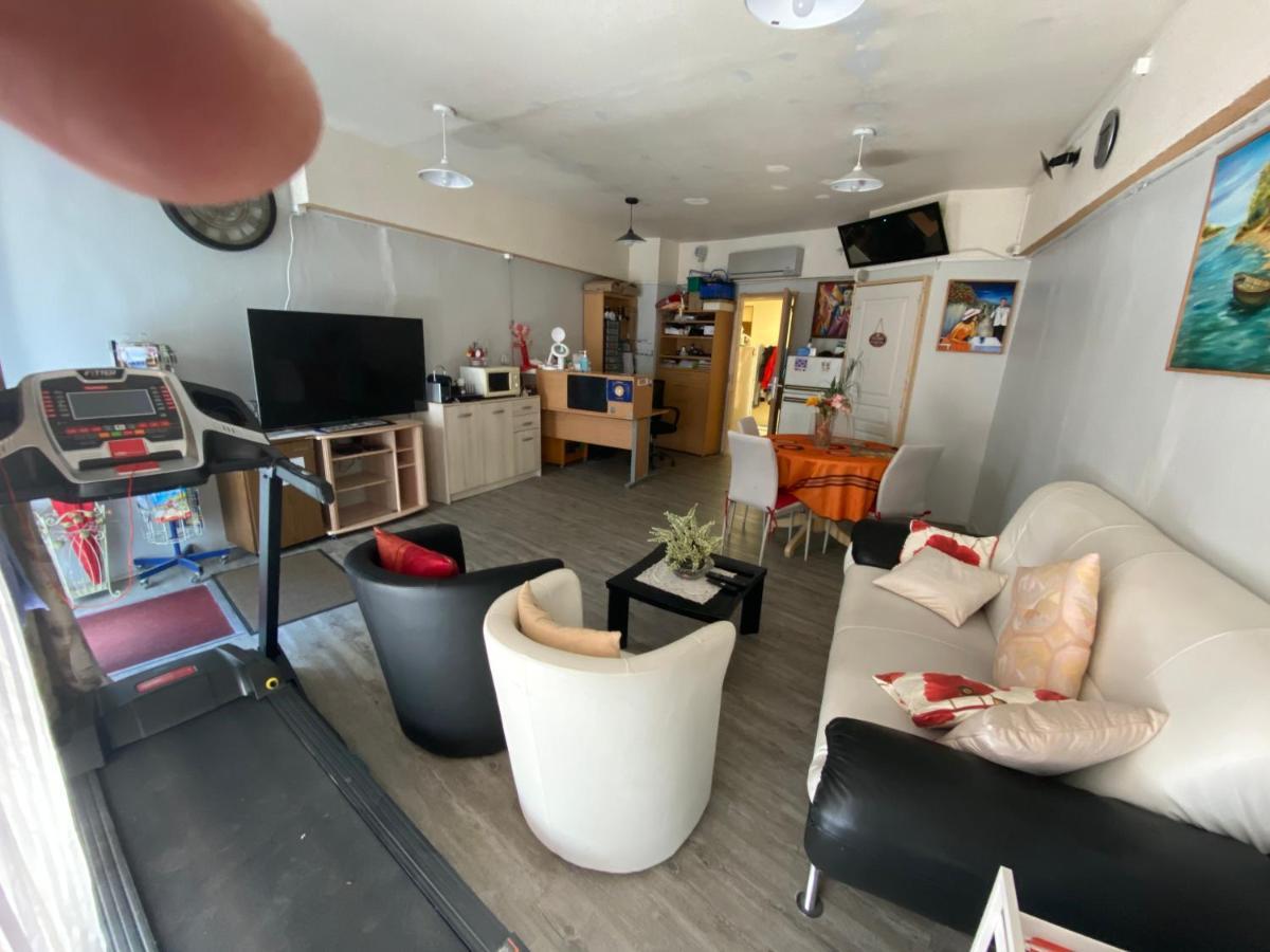 Four A Ban Apartment Mer ภายนอก รูปภาพ